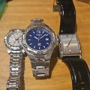 Fossil BUNDLE. ALL In Good Conditon. Tank Has A Scratch On Crystal. Need Battery